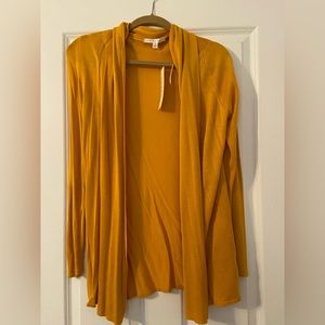 Gold Cyrus light weight cardigan. NWT. Women’s size small.